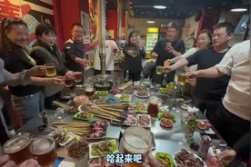 26岁的生日和许久未组织的聚会合到一天 确实是开心视频封面