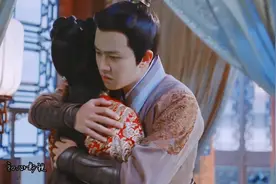 #锦衣之下 这些拥抱比动不动就亲亲的更甜#任嘉伦 #谭松韵视频封面