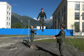 三个步骤教会你，军营单杠三练习（武警西藏总队 周程熙