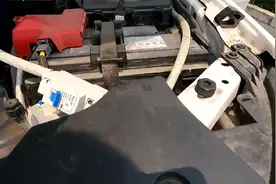 有了行车充电就不担心缺电了！边行驶边充电，暂时30A的充电电流视频封面