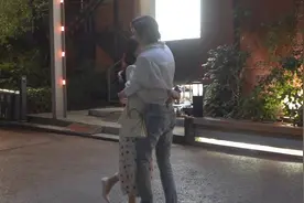 百年豪何原地和好，家人们坐等开席啦！#做自己的光大结局视频封面