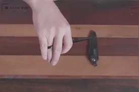 其实剪刀不应该这样拿#美业手艺人 转载于YouTuBe-科學剪髮