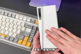 OPPO卷轴屏上手体验，这是不是手机的未来？#OPPO卷轴屏 #手机