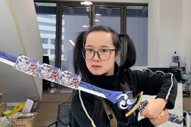 小王拆出3张终极赛罗签名卡！制作终极无想一刀！完胜小明！#玩具