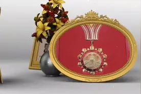 帕米尔的雄鹰，献给拉齐尼的歌