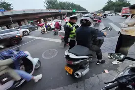 在线普法，不清楚成都限摩政策的听一听，我这迷惑行为该罚视频封面