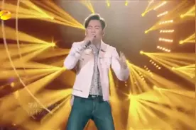 #音乐现场 改编鬼才胡彦斌嗨唱经典歌曲《山丘》嗨翻全场视频封面