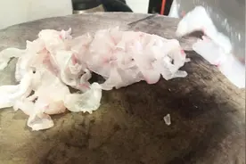 广西生鱼片第一次见这样做，不但做法很简单，味道还不是一般好视频封面