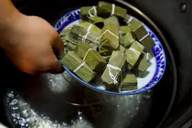 今天我被这段话彻底感动了 经常听到有人聊：要儿子是为了什么视频封面
