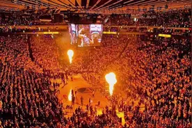 NBA最豪华球馆，金州勇士队主场大通中心球馆#nba