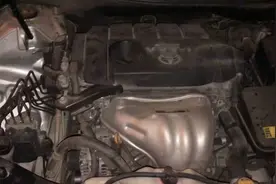 凯美瑞冷车启动异响1到2秒左右异响就消失了，更换vvt轮解决问题视频封面