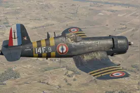 专为法国研制的终极“海盗”——记法国装备的F4U-7海盗简史视频封面