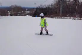 我要努力脱掉这诱人的绿色小马甲🤟🤣🤪🏂#vlog日常视频封面