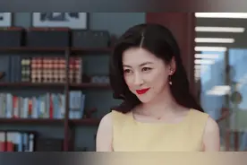 走起路来一步一扭，摇曳生姿，风情万种就是形容她的吧！#朱珠视频封面