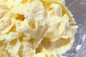 《自制纯正奶皮子》 🌟自制奶皮子！只用新鲜牛奶，简单又健康