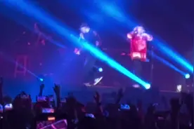#mchotdog热狗 #哈狗帮 #装艺术家巡回演唱会 #嗨嗨人生视频封面