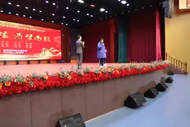 南阳市第二完全学校高级中学高三秋期期中考试表彰会视频封面