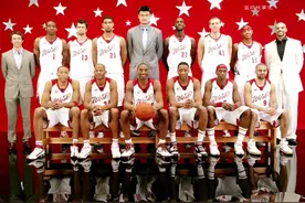 2007年NBA全明星周末，奥尼尔和詹姆斯霍华德斗舞真的让人笑不活视频封面