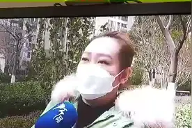 武汉盛世江城五栋业主屡次晒在顶楼被子被子被盗，后装了监控视频封面