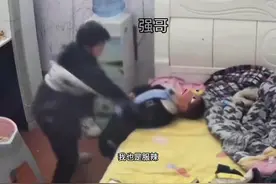 医生:怎么吐出来的 哥哥:略施拳脚#搞笑配音 #海姆立克急救法视频封面