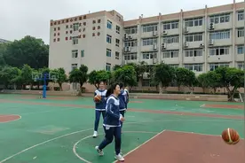 天立女篮三个颜值担当，平均升高超180，组队打个3打三视频封面