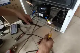 维修冰箱不制冷，当冰箱制冷剂加多了，师傅教你如操作#服务至上视频封面