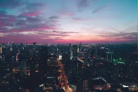 因为抖音不能重新编辑所以换个音乐再发一次#扫街视频封面