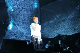 如果我欠青春一张演唱会门票，一定就是#孙燕姿 的。