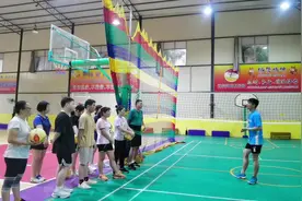 气排球-讲解如何做好二传的基本工作#梁家班气排球训练营 #气排球视频封面