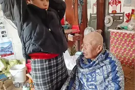 看我头发乱了，让我梳梳头.我说剪短了去，怕我冷在感冒视频封面