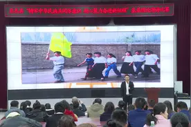 大风刮不走的老师，照亮大漠深处孩子的梦。#西部支教视频封面