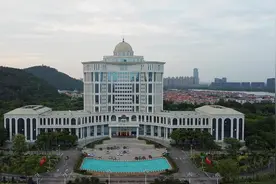 顺德，2003年并入佛山撤市设区，成为大家心里疙瘩争议不断视频封面