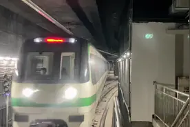 合肥地铁3号线肥西段乘车体验。#瑞士清风拍摄#地铁迷#铁道迷视频封面