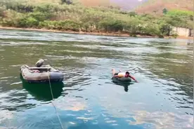 #野泳 我是一只小鸭子🦆咿呀咿呀哟#湄公河视频封面