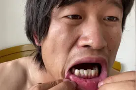 榔子吃多了，嘴起泡了，不要慌，搞个秋葵辣椒炒肉吃上一吃！