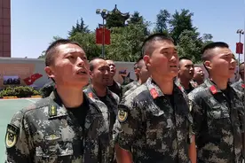 八一军营探秘之柔情好男儿，带你了解战士们日常生活。#军旅视频封面
