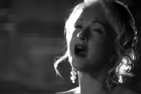 Cyndi Lauper - At Last
#辛迪劳帕 #欧美歌曲 #黑白系