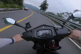 小踏板也上山溜溜，UY125第一次跑山#UY125视频封面