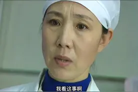 女孩带男同学回家，不料妈妈看到后，瞬间不淡定了！#好剧推荐视频封面