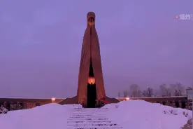 🇷🇺俄罗斯《胜利者母亲》雕塑～ 这位悲痛的女性雕塑形象视频封面