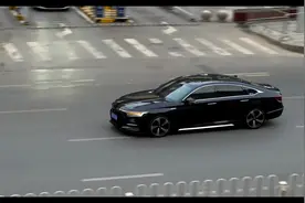 这车怎么滑着走？#十代雅阁 #我与汽车的日常 #撸车日常