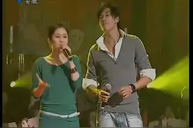 #上热门 演唱:何润东 张娜拉 好想对你说#音乐现场视频封面