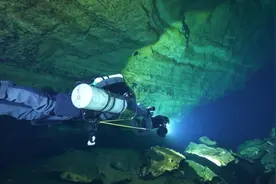 国外精彩ccr洞穴潜水视频欣赏#水肺潜水 #西安秦潜会潜水俱乐部