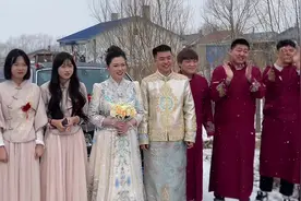 大家好我张成，挑战2025年开劳斯莱斯幻影300场婚礼，第15场视频封面