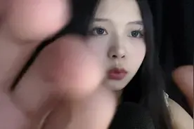 手指灯助眠～问：你学魔术是想当魔术师吗？我：呃