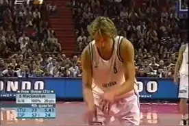 2003年欧锦赛男篮决赛，立陶宛顶级投手秒杀西班牙黄金一代视频封面