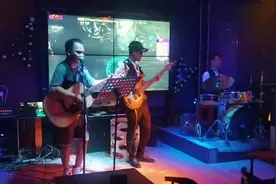 #热门音乐🔥  人有悲欢离合