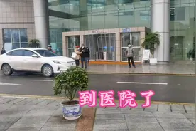 很多人私信我阿来替尼的价钱，我放到了视频最后，欢迎评论区交流视频封面