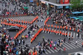 今晚最美人墙陪你一起看月亮 #中秋节视频封面