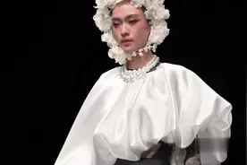 2025 SIXDO 春夏时装秀 2025 SIXDO 春夏时装秀#维密秀视频封面